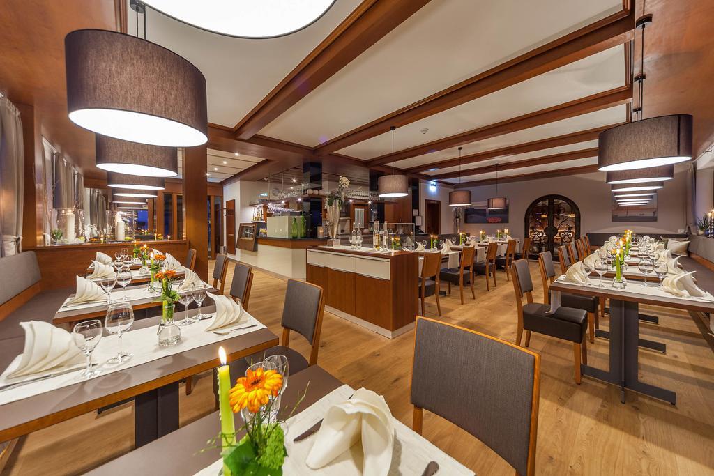 Hotel Restaurant Hansjakob Хагнау Екстериор снимка